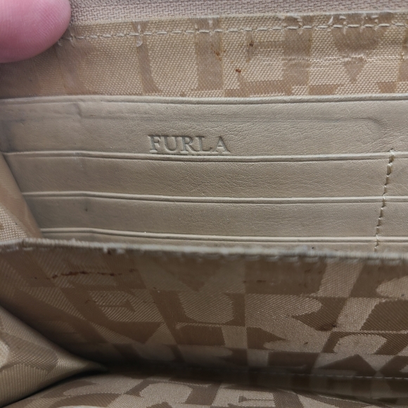 Furla zip around wallet - Picture 6 of 11